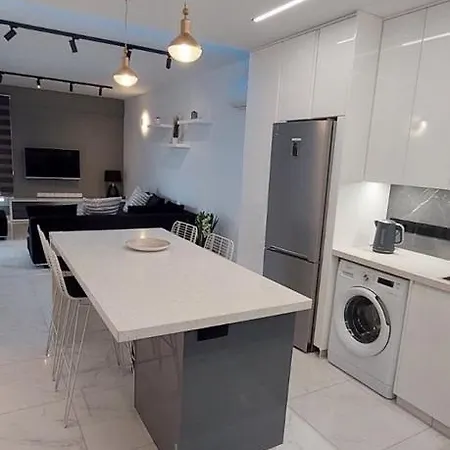 Smart Living-2bed Pallouriotissa,